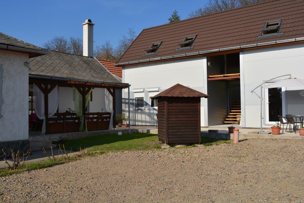 Hotel Napsugar Vendeghaz Egerszalók Exterior foto